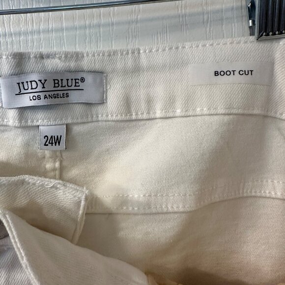 Judy Blue | NWT Mid Rise White Boot Cut Jean 24W Stretch Split Hem Tummy Control - Picture 11 of 15